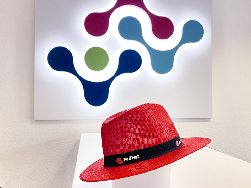 VIADA Red Hat Fedora