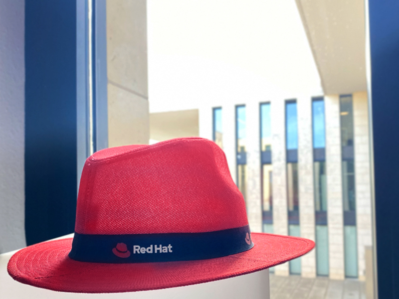 VIADA Red Hat Fedora