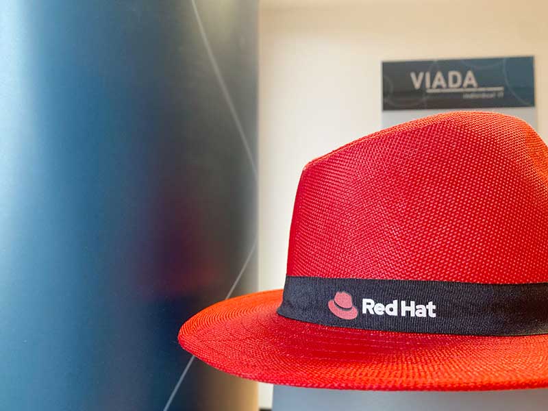 VIADA Red Hat Fedora