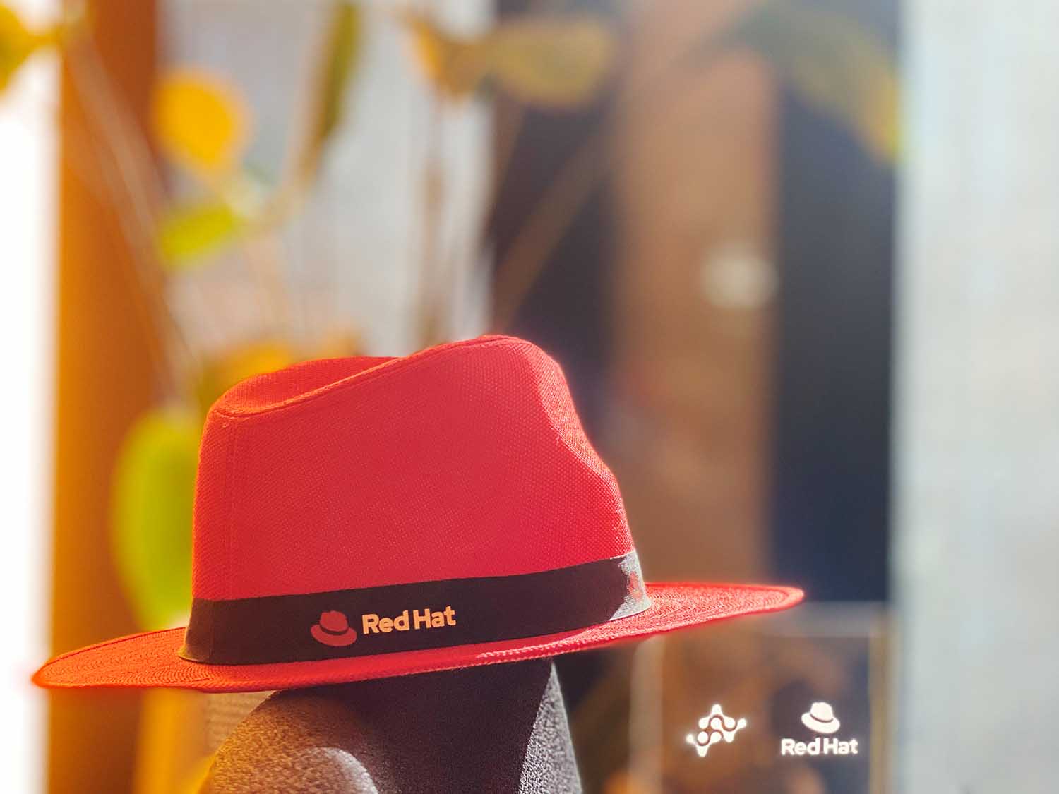 VIADA Red Hat Fedora